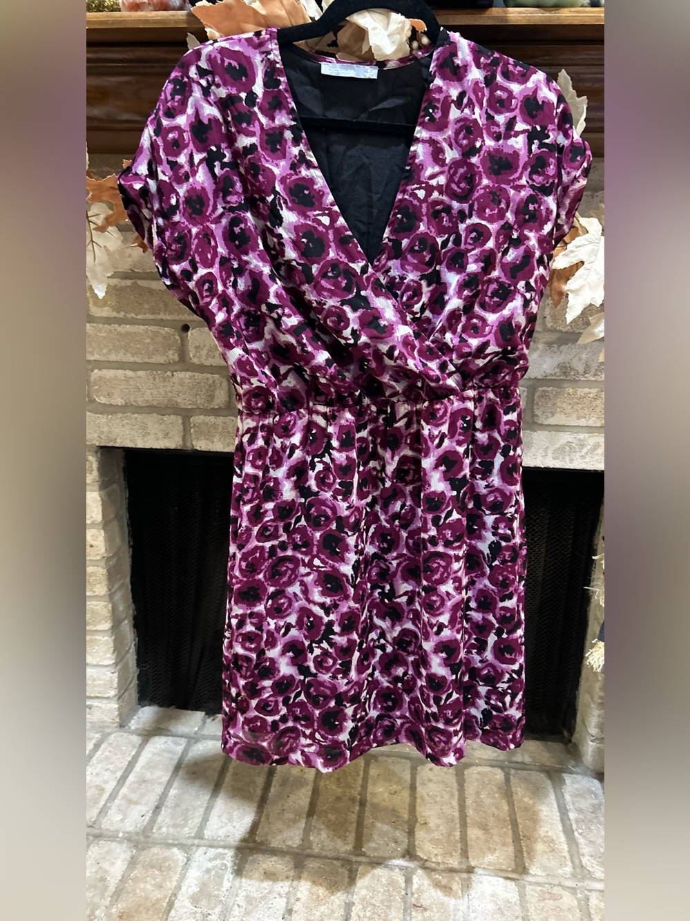 Floral V-Neck Wrap Dress in Magenta and Black EUC